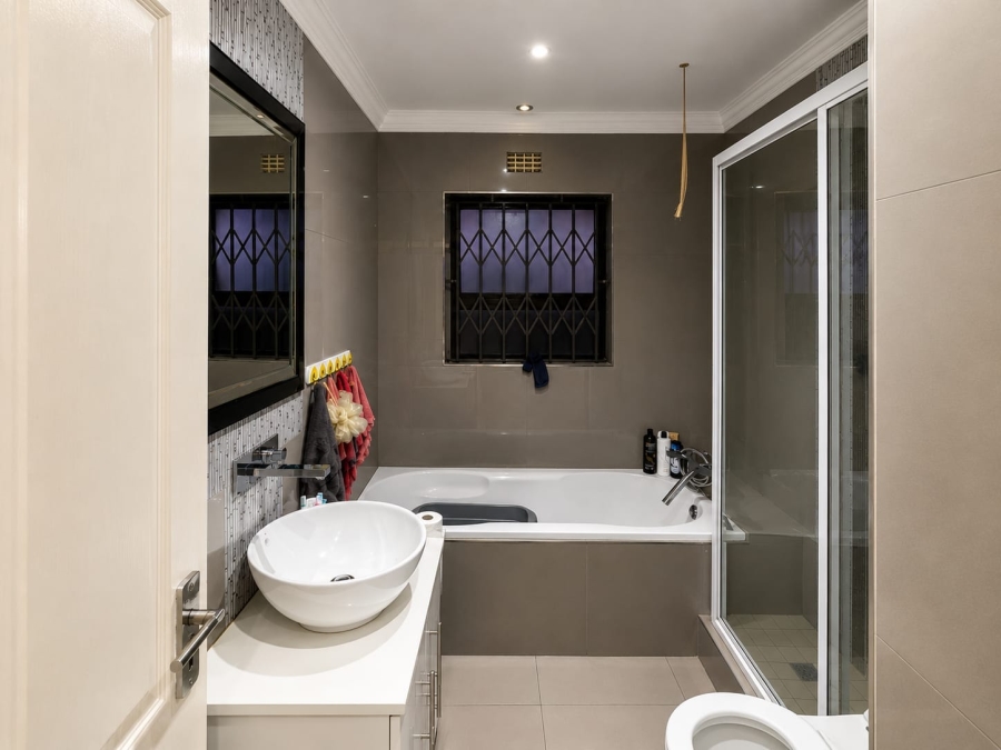 To Let 3 Bedroom Property for Rent in Sarepta Western Cape